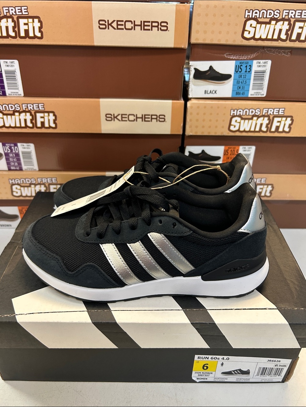 adidas Black and Silver Casual Running Shoes Women’s Size 6 Silver/Black 0243